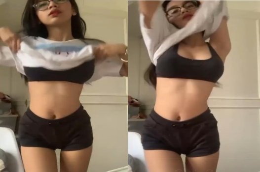 Clip ân ái cô gái quyến rũ bên người yêu thu hút mọi ánh nhìn