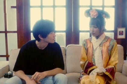 Hoàng Châu Cách Cách xuyên không thỏa mãn với anh thợ ảnh