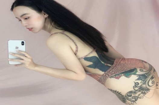 Linh Miu bị rò rỉ clip 18+ thể hiện cảnh quan hệ cực kỳ nóng bỏng