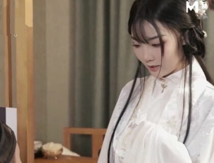 Sung sướng với nàng tiên xinh đẹp giữa rừng xanh