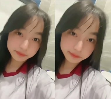 Thu Phương khoe con bướm trong toilet